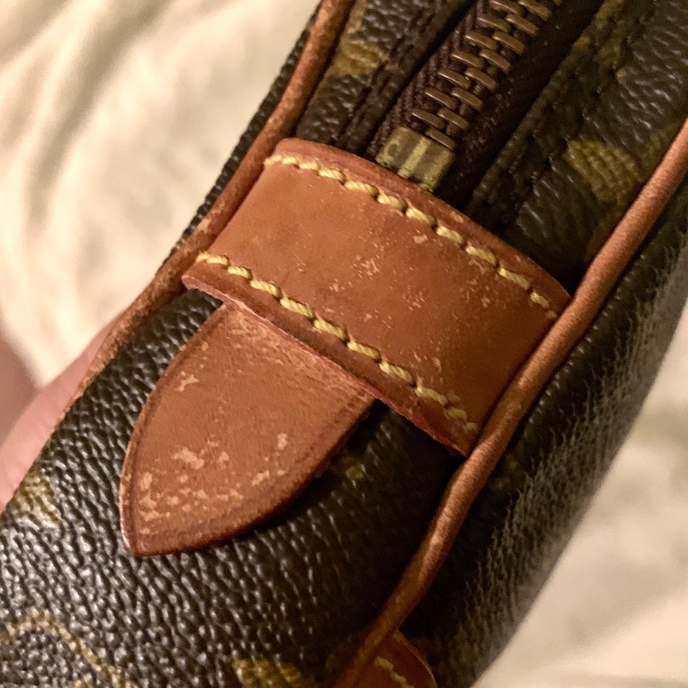 👑✅PRICE FIRM✅ AUTHENTIC LV Marley Dragonne PM - Picture 9 of 17